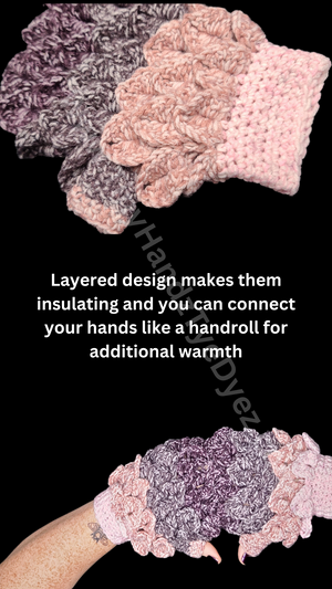 Dragonscale Crochet gloves - berries and cream